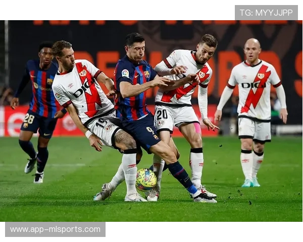 西甲保级形势分析:瓦伦西亚、巴列卡诺、莱万特陷入降级区混战